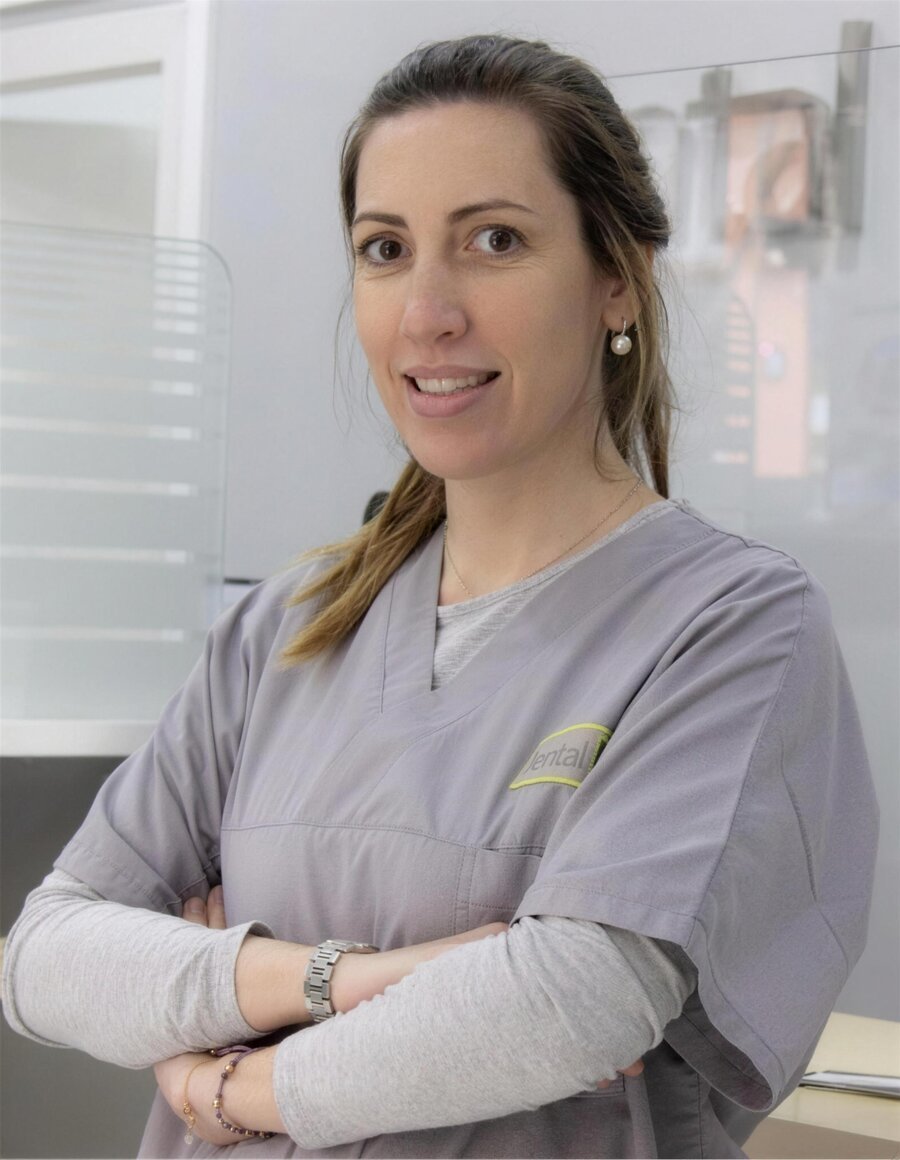 Dra. Íngrid, Ortodoncista en Dental TT